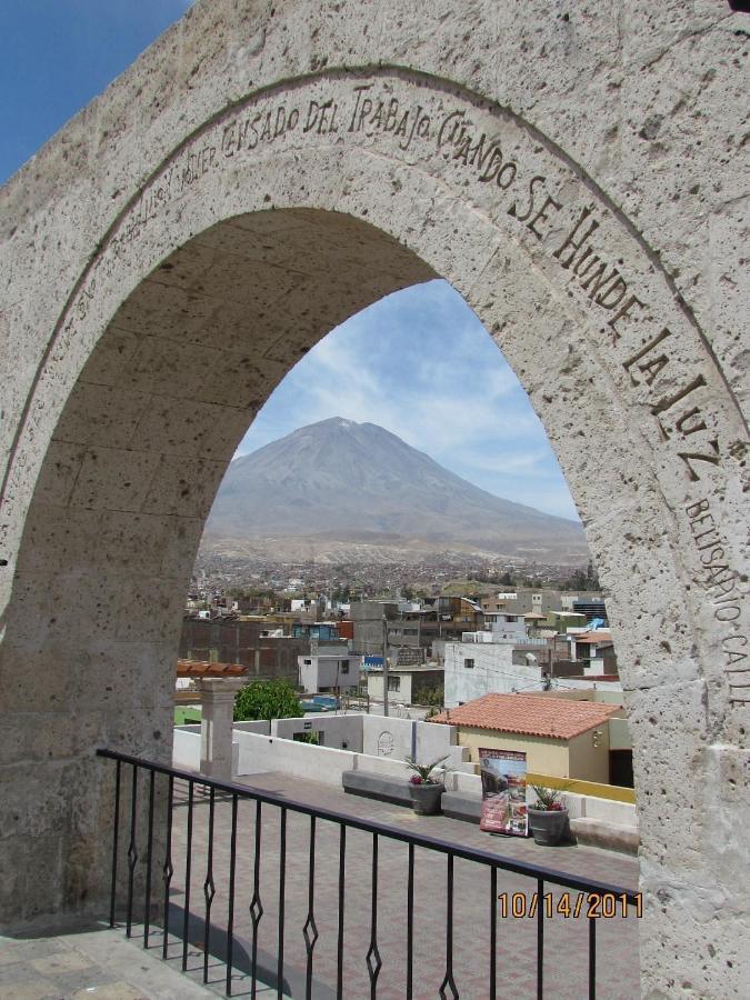 Hostal Lluvia De Oro Arequipa Exterior photo