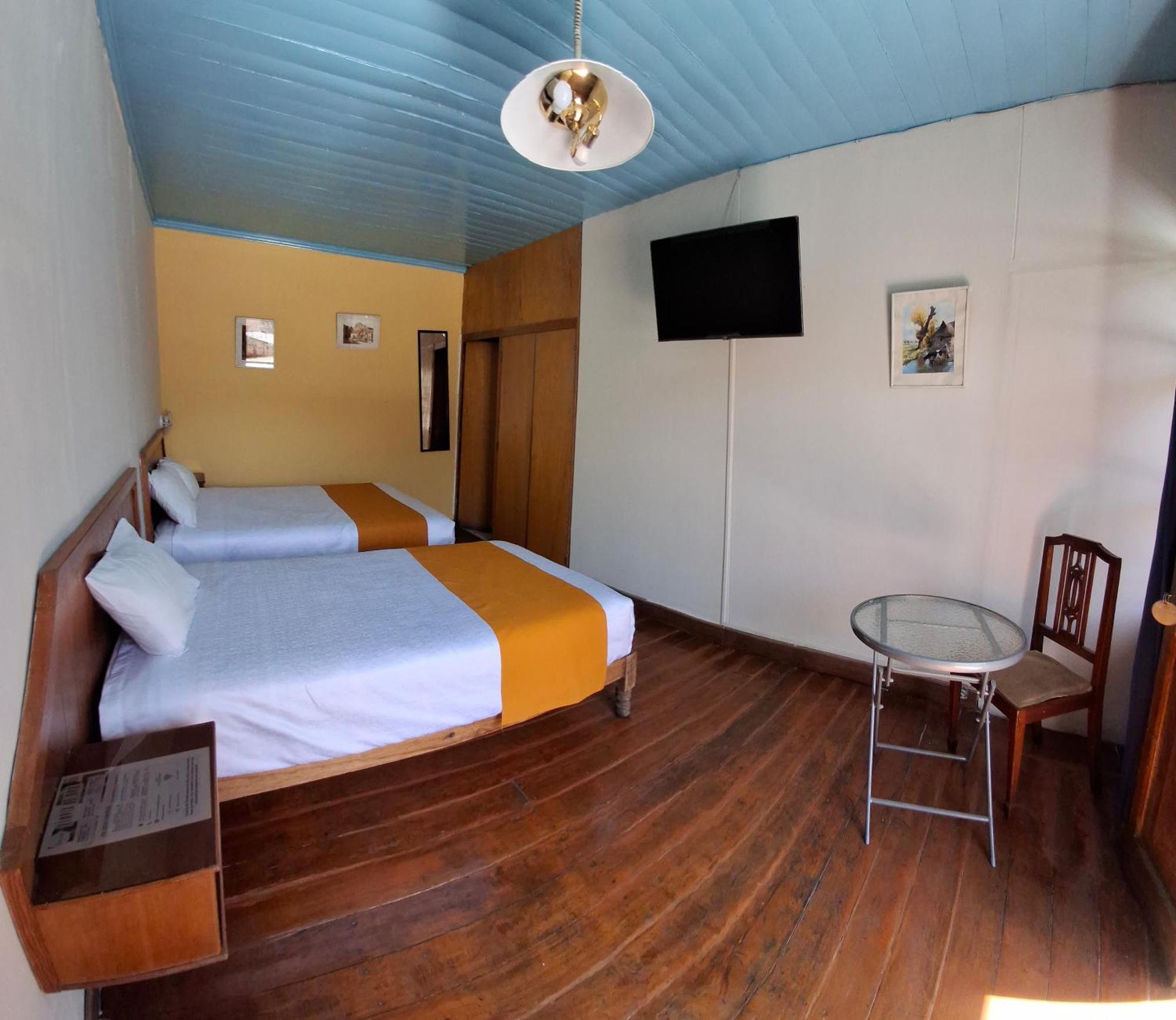 Hostal Lluvia De Oro Arequipa Exterior photo