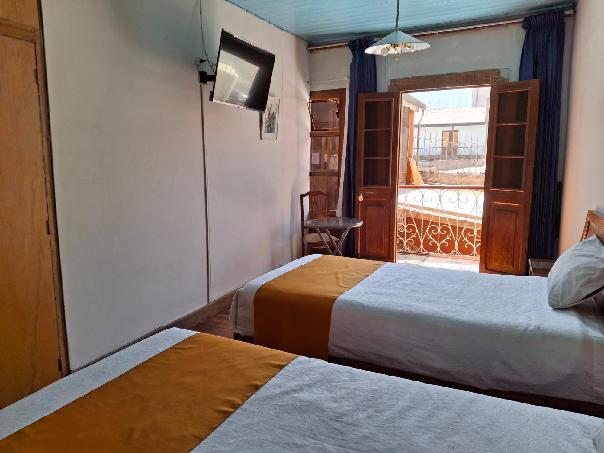 Hostal Lluvia De Oro Arequipa Exterior photo