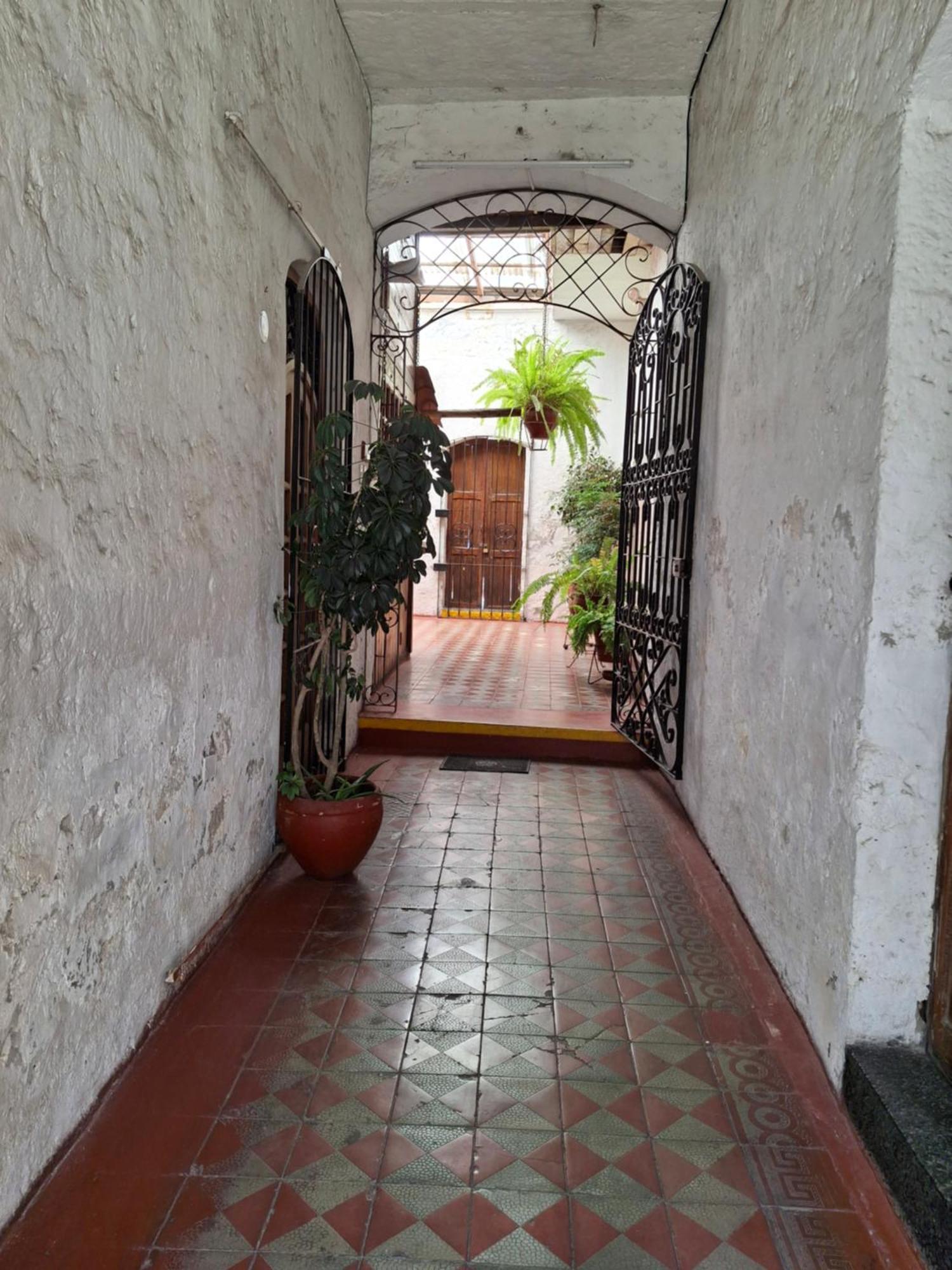 Hostal Lluvia De Oro Arequipa Exterior photo