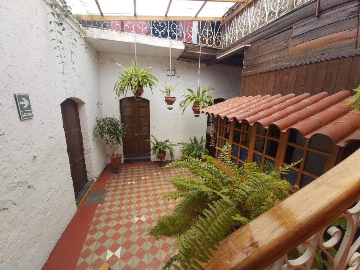 Hostal Lluvia De Oro Arequipa Exterior photo